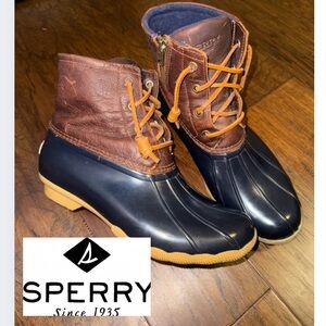 Sperry woman’s Navy and Brown duck boot